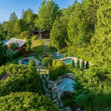 Auberge des Falaises La Malbaie Exterior foto