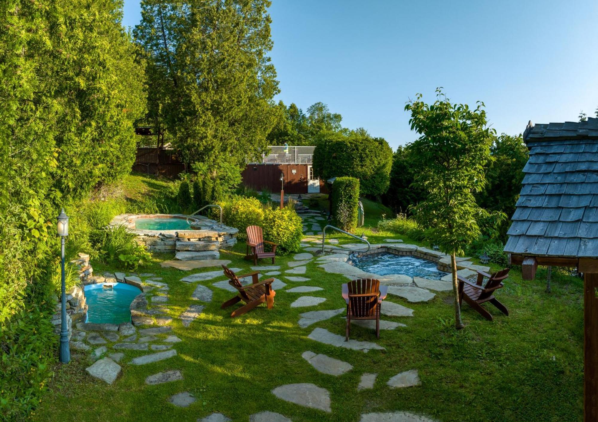 Auberge des Falaises La Malbaie Exterior foto